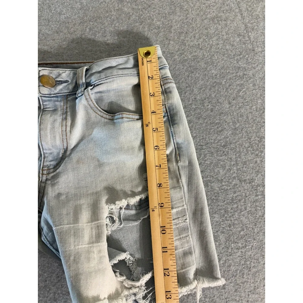 American Eagle Super‎ Stretch Distressed Denim Shorts Light Wash Size 6 Long
